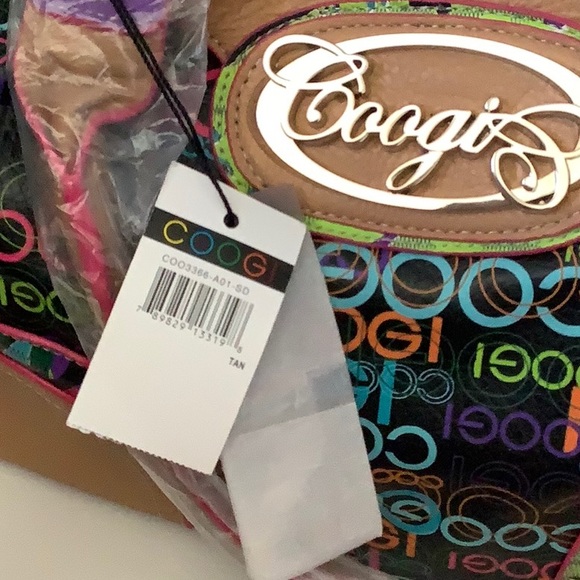 Moving - Picture 2 of 4